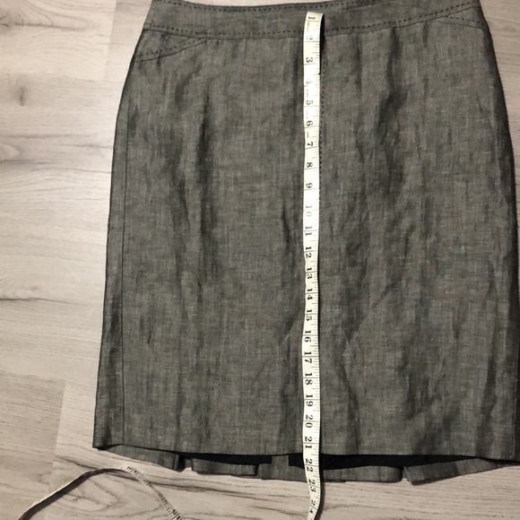 Ann Taylor Loft size 8 women’s Pencil skirt - Picture 4 of 4